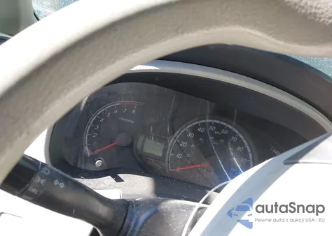 2013 Toyota Sienna Le 7 Passenger z USA, uszkodzony, nr VIN 5TDJK3DC3DS068882